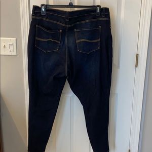Lee Mid Rise Ankle Jean